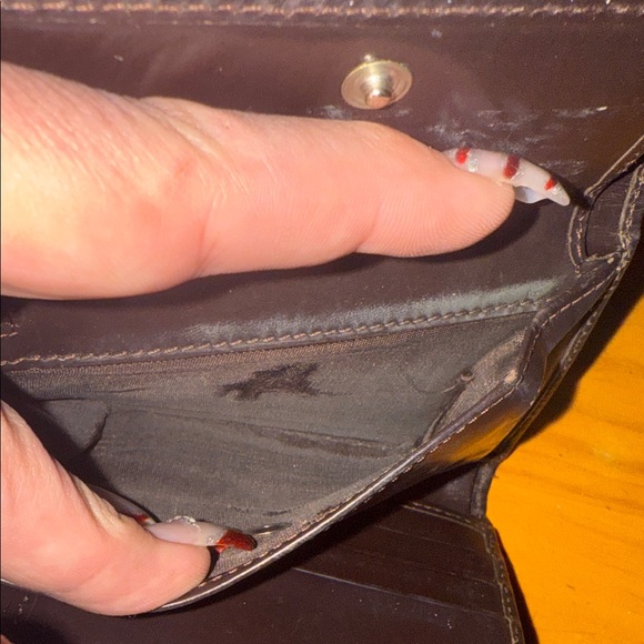 Fendi Black and Brown Logo Wallet - Picture 8 of 8